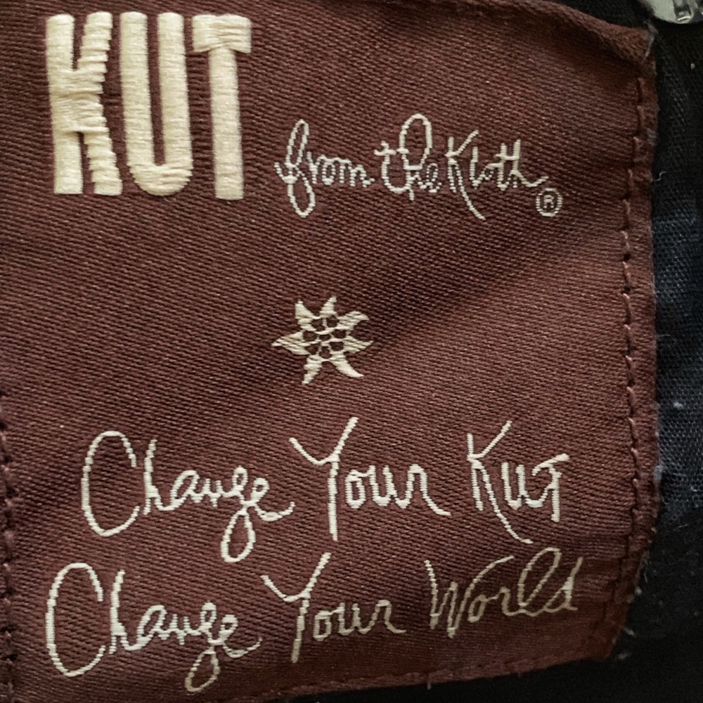 KUT from the Kloth Sammie straight leg - Picture 7 of 7